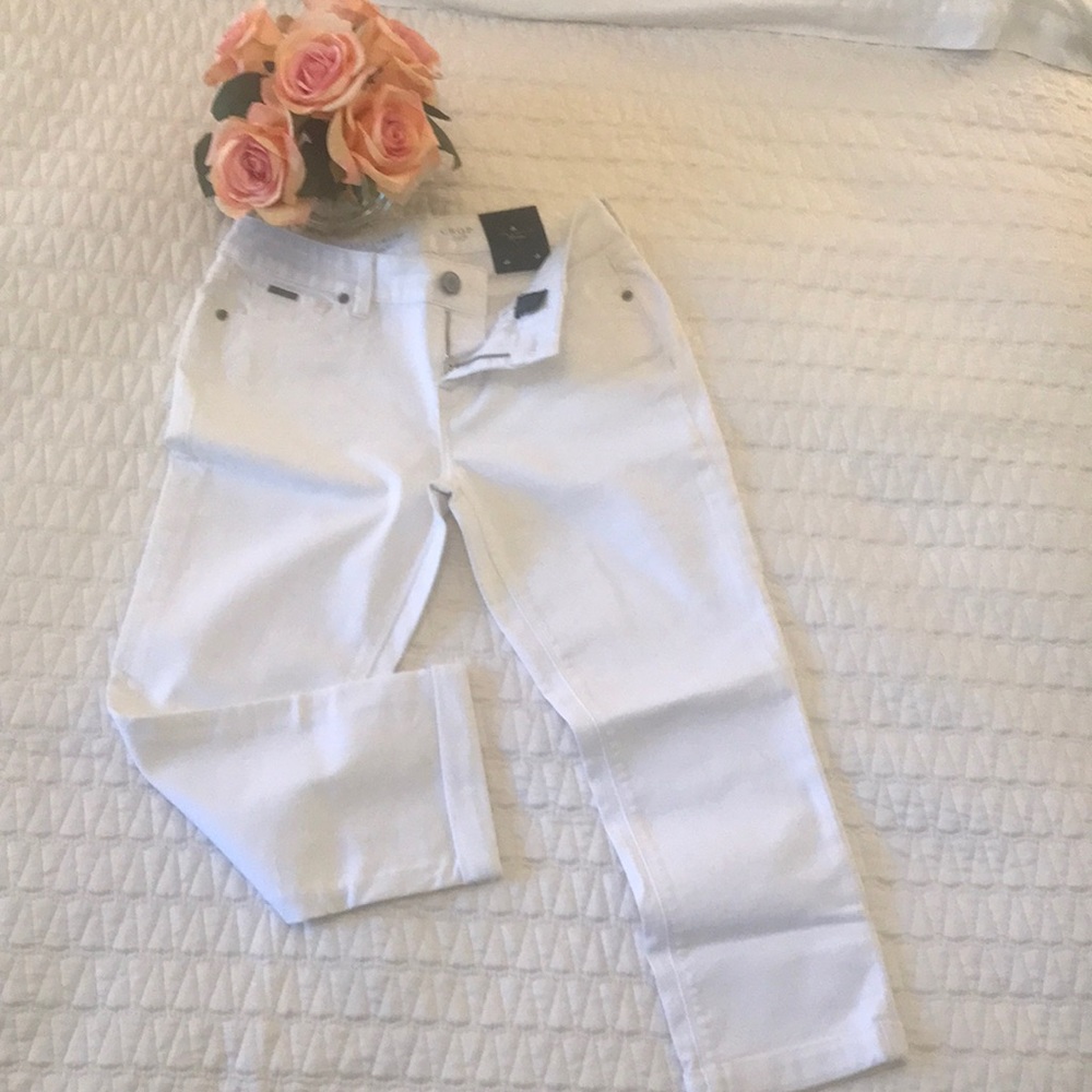 New! Crop white jeans